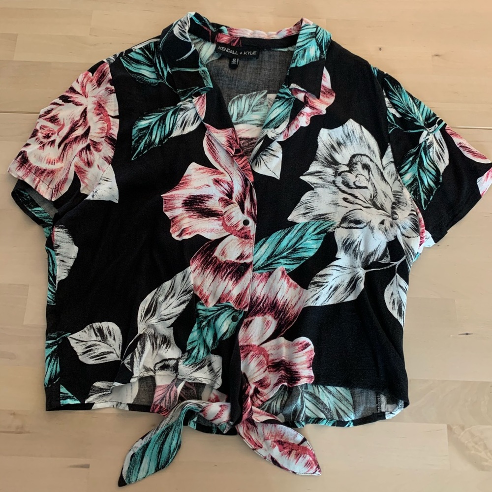 KENDALL + KYLIE - Cropped Blouse